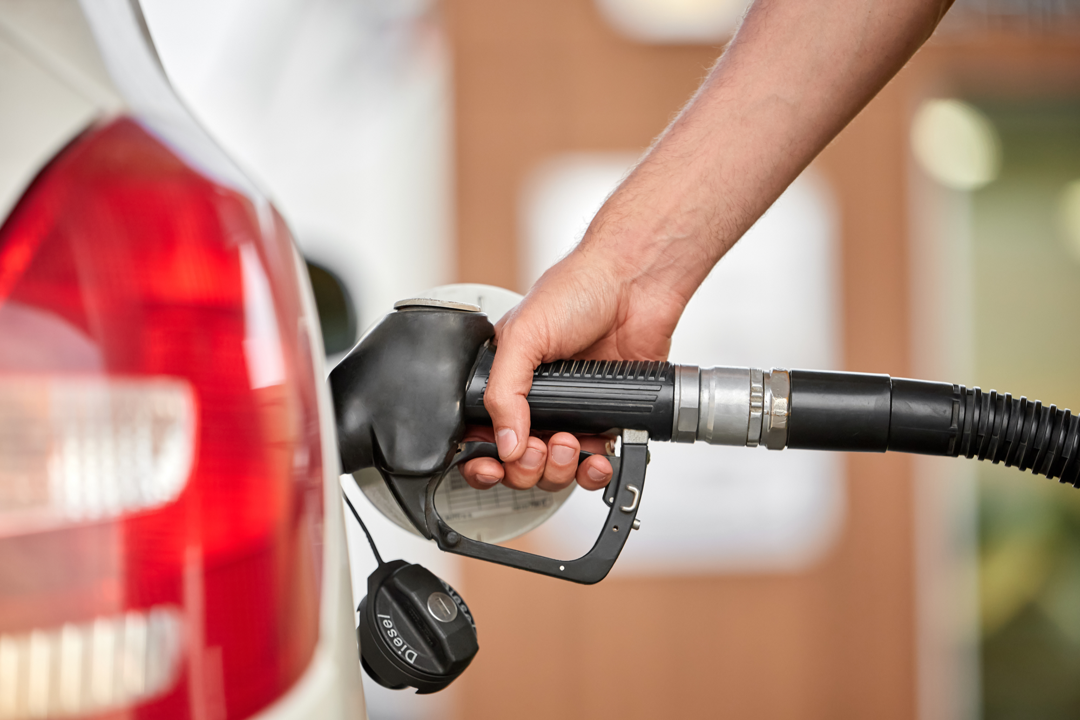 Buoni carburante: esenzione fiscale e contributiva fino a 200 euro